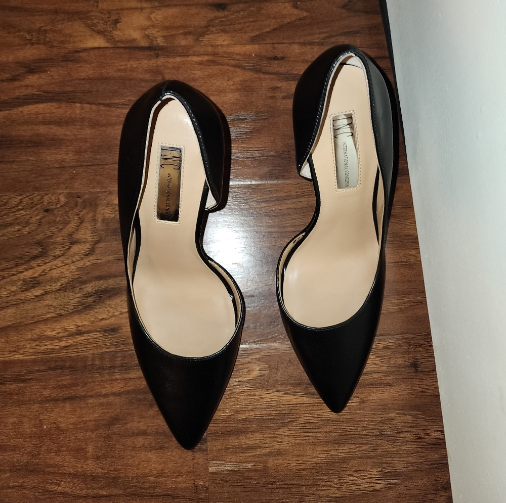 INC International Concepts Black Heels Classic Design